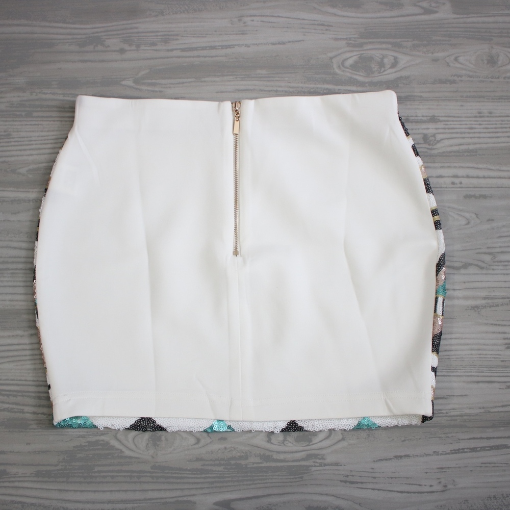 Multicolor Geometric Sequin Bodycon Skirt - Picture 3 of 6